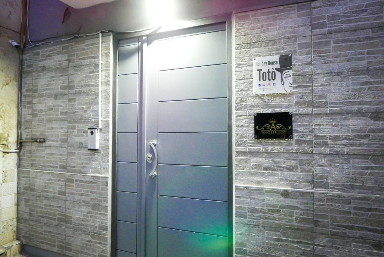 Holiday House Toto Villa Napoli Bagian luar foto