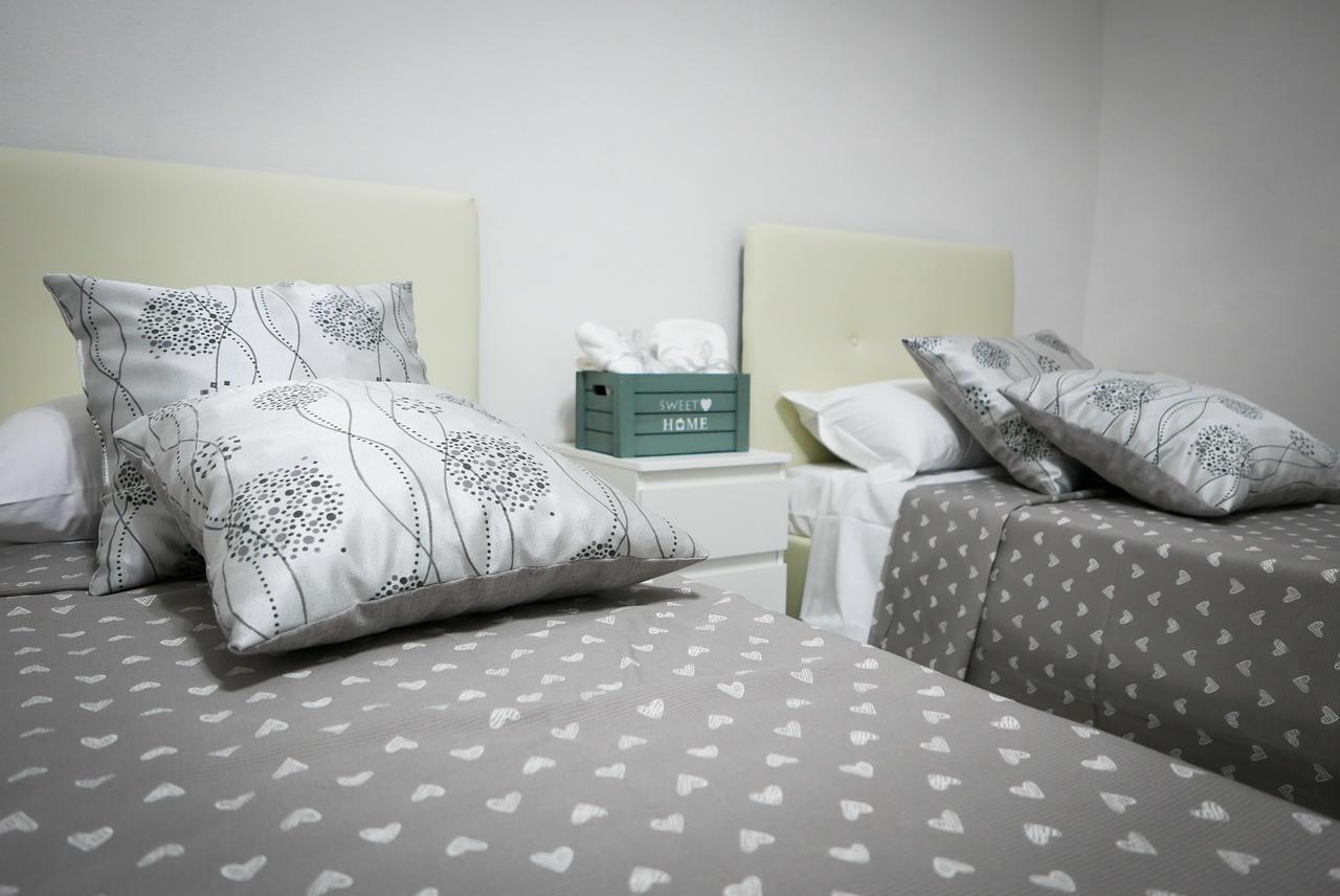 Holiday House Toto Villa Napoli Bagian luar foto
