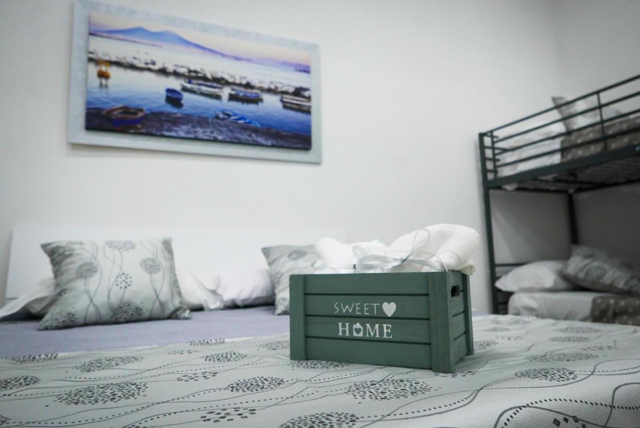 Holiday House Toto Villa Napoli Bagian luar foto